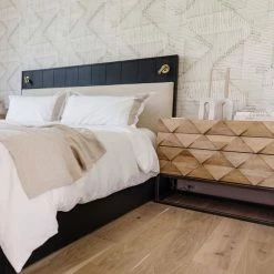 Noir Bowie Nightstand