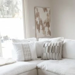 V Rugs & Home Cresidda Pillow Best Sellers