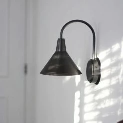 Regina Andrews Hampton Sconce New Lighting