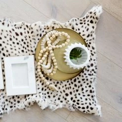 CREATIVE CO OP Tear Drop Strand