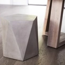 MOES Gem Outdoor Stool