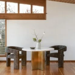 MOES Best Sellers Elo Chair